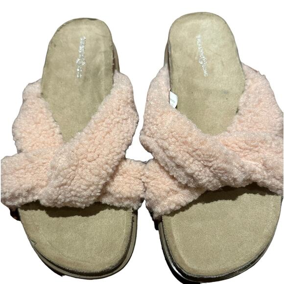 Treasure & Bond Womens Size 8 Pink Sherpa Crossover Sandals - Picture 3 of 8
